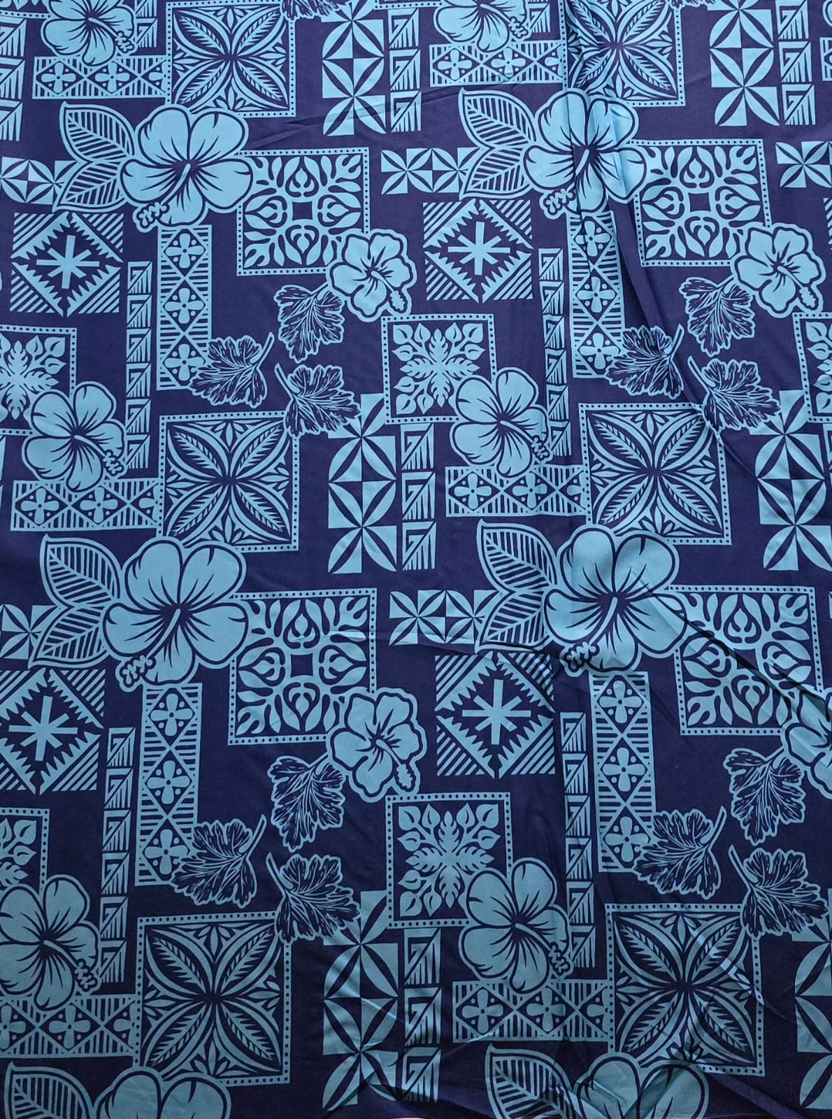 Polynesian Design #224 Light Blue and Dark Blue
