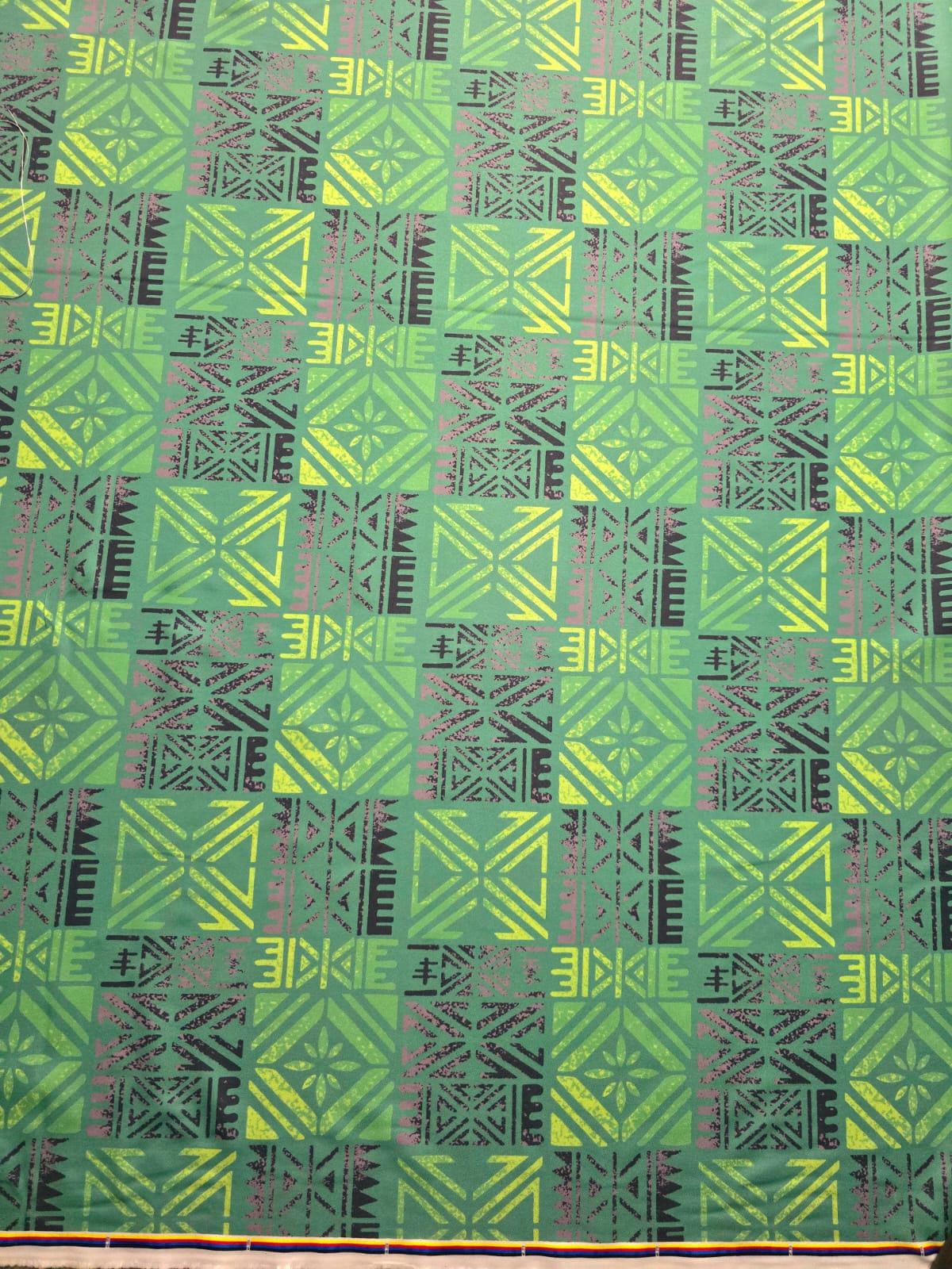 Polynesian Design #240 Green, Silver and Yellow