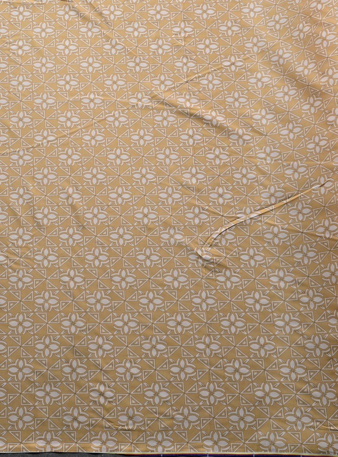 Polynesian Design #241 Gold and White