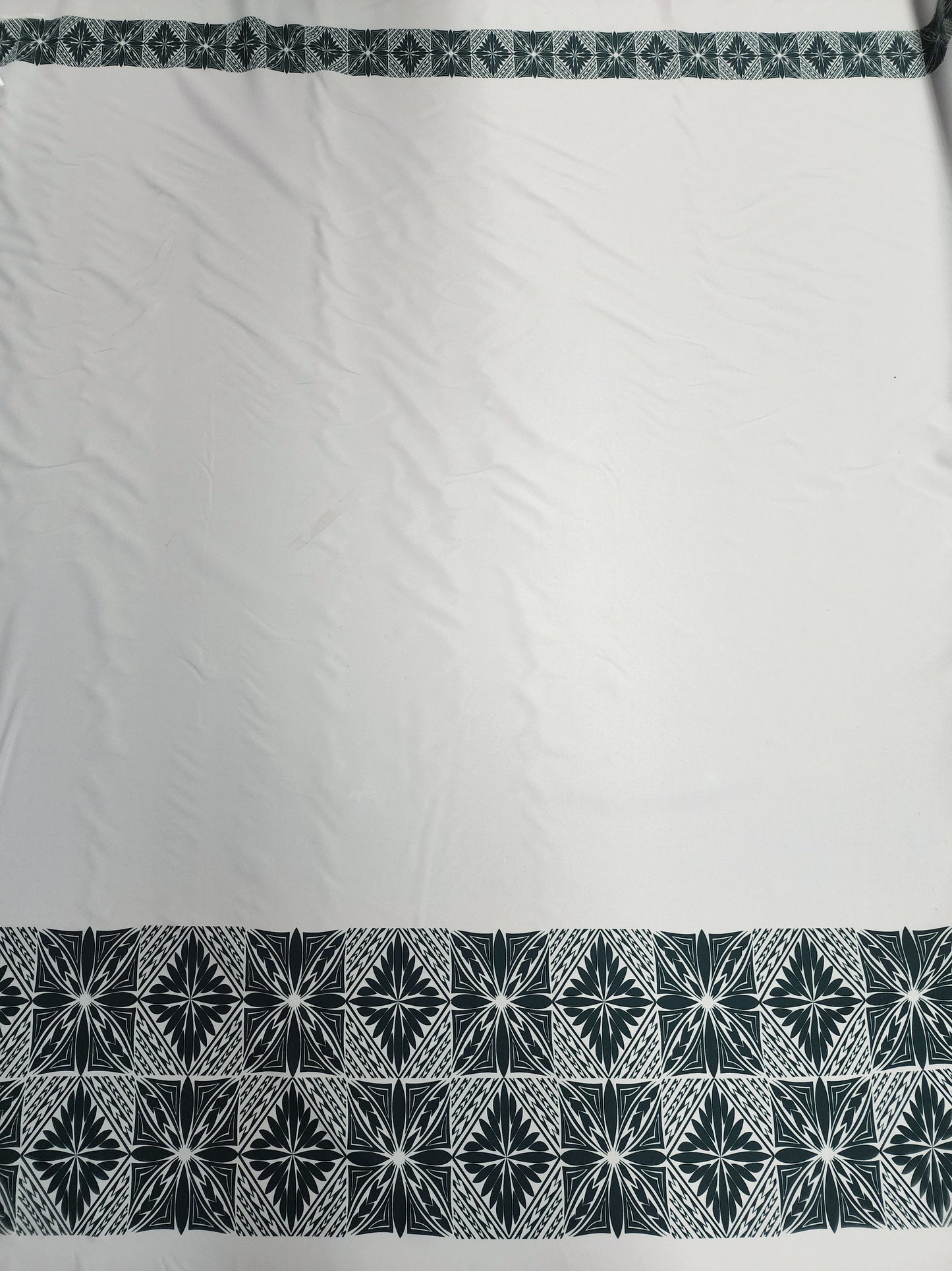 Polynesian Design #86 Dark Green and White