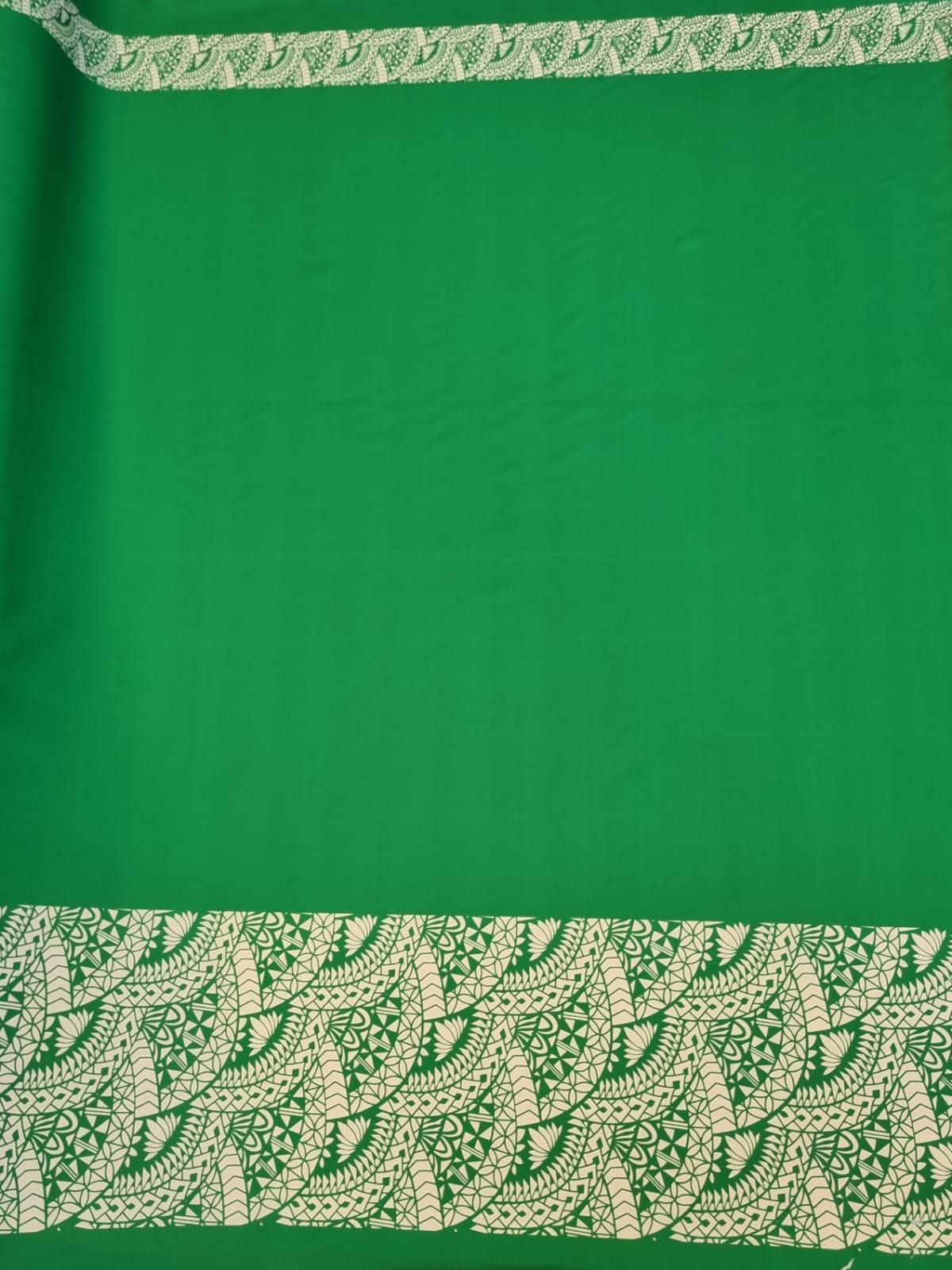 Polynesian Design #39 Green and Cream